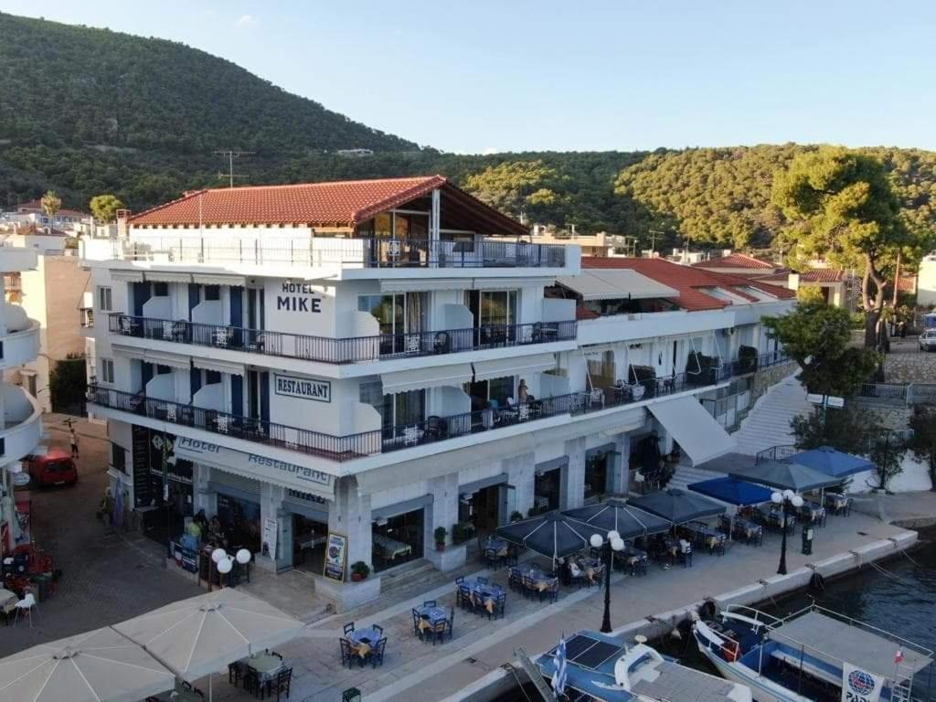 Hotel Mike Epidaurus Buitenkant foto
