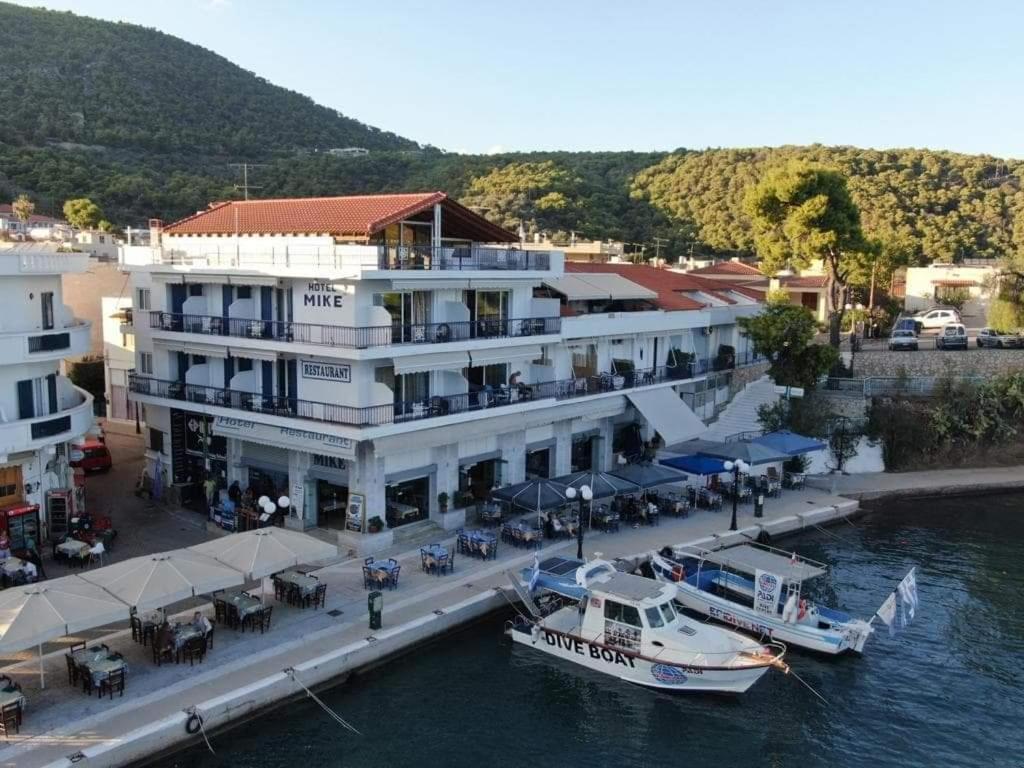 Hotel Mike Epidaurus Buitenkant foto